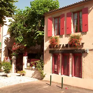 Le Commerce Hotel